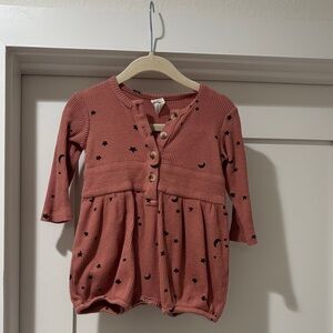 Kate Quinn Baby Bubble Romper with Star and Moon Pattern size 12-18 months